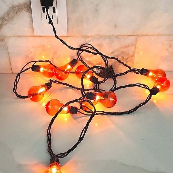 Holographic Skull & Lights - Picture 2 of 3